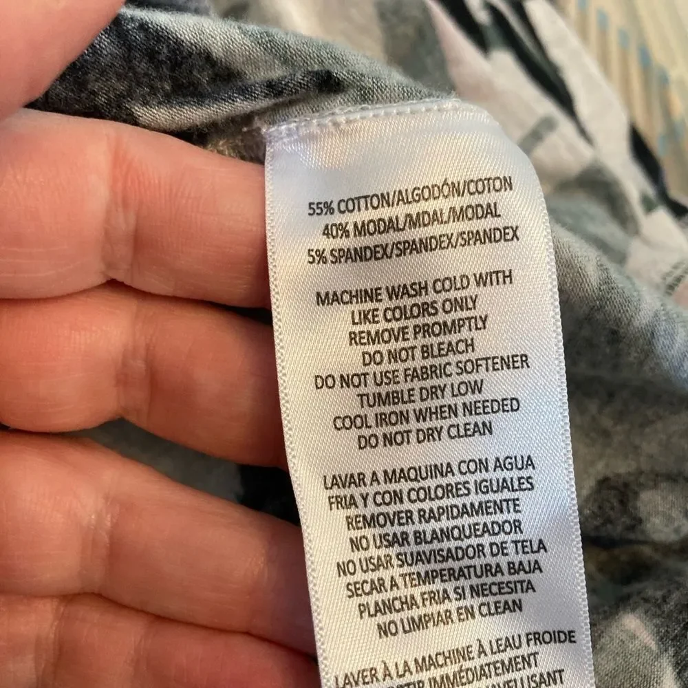 Calvin Klein Hoodie w/Pink Parrots & Leaf print, slouchy lightweight